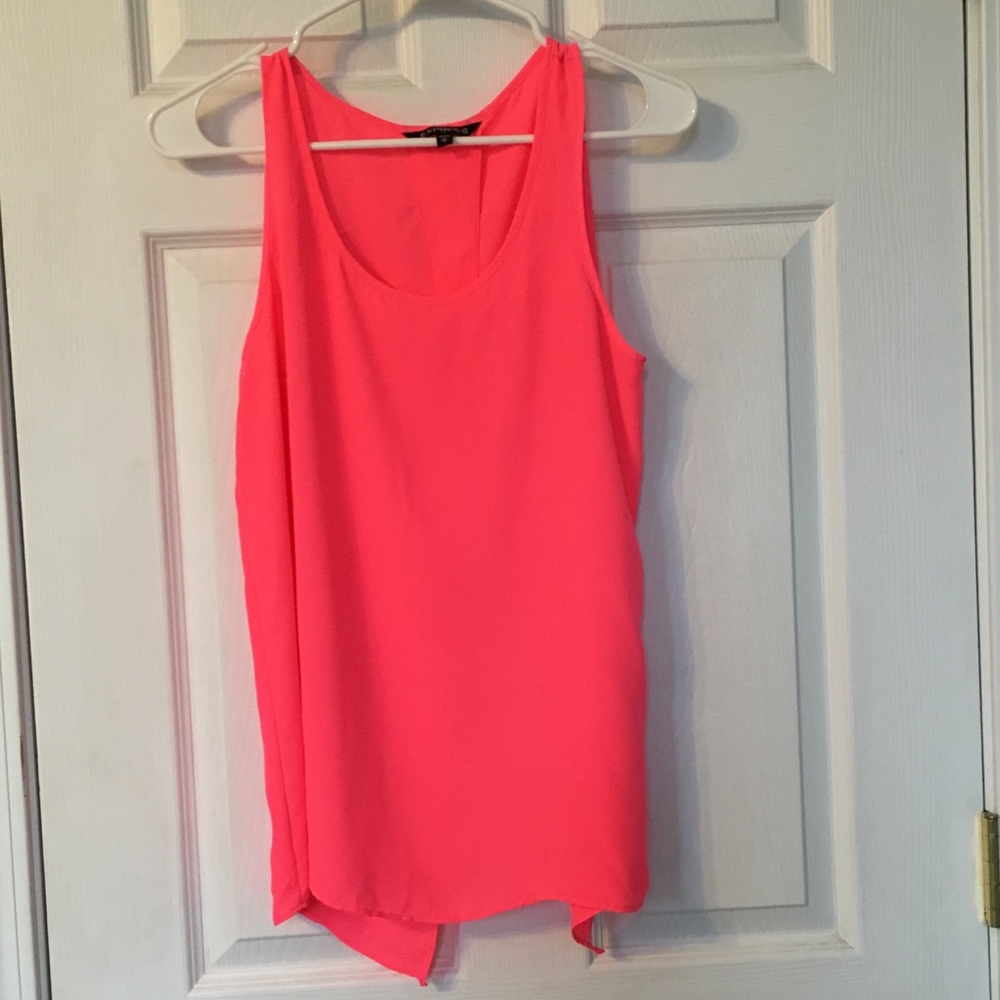 Express size medium top